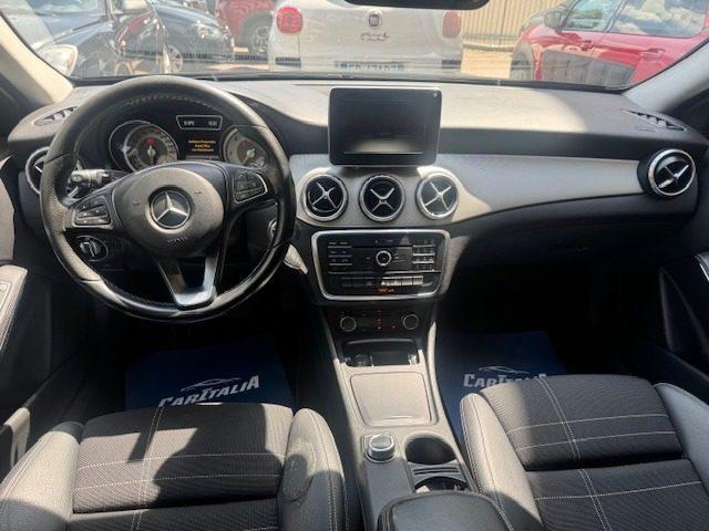 MERCEDES-BENZ GLA 200 d Automatic Premium