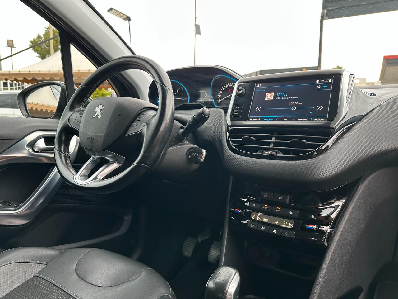 PEUGEOT 2008 1.6 BlueHDi 100 Allure