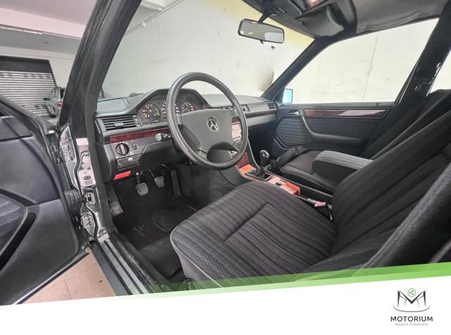 Mercedes-Benz E 200 Classe E 200