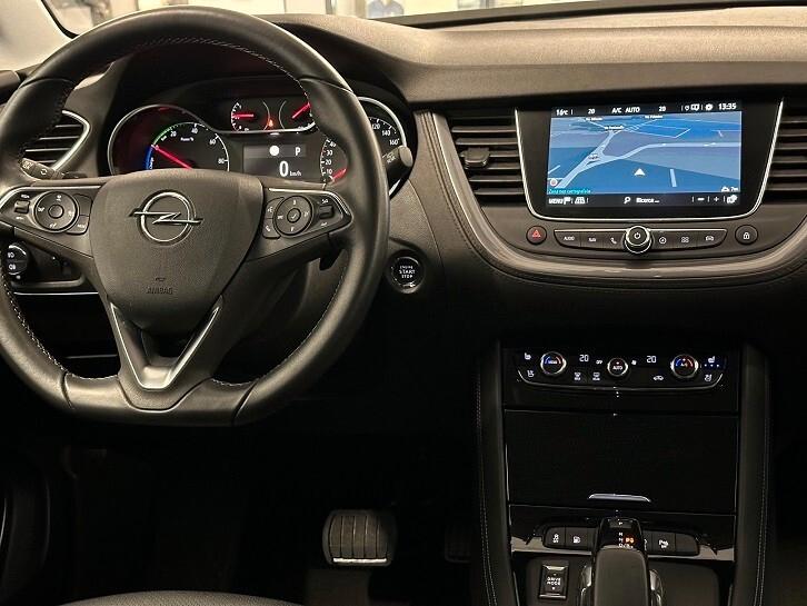 Opel Grandland X 1.6 Hybrid4 Plug-in aut. AWD