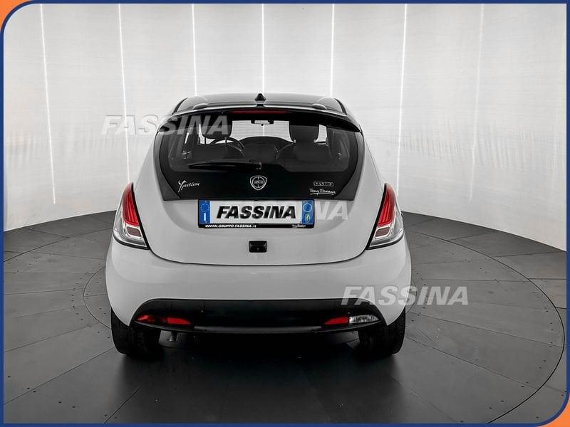Lancia Ypsilon Ypsilon 1.0 firefly hybrid Gold s&s 70cv
