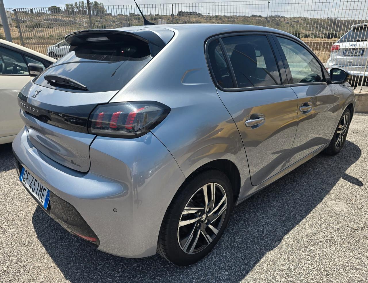 Peugeot 208 PureTech 100 Stop&Start 5 porte GT