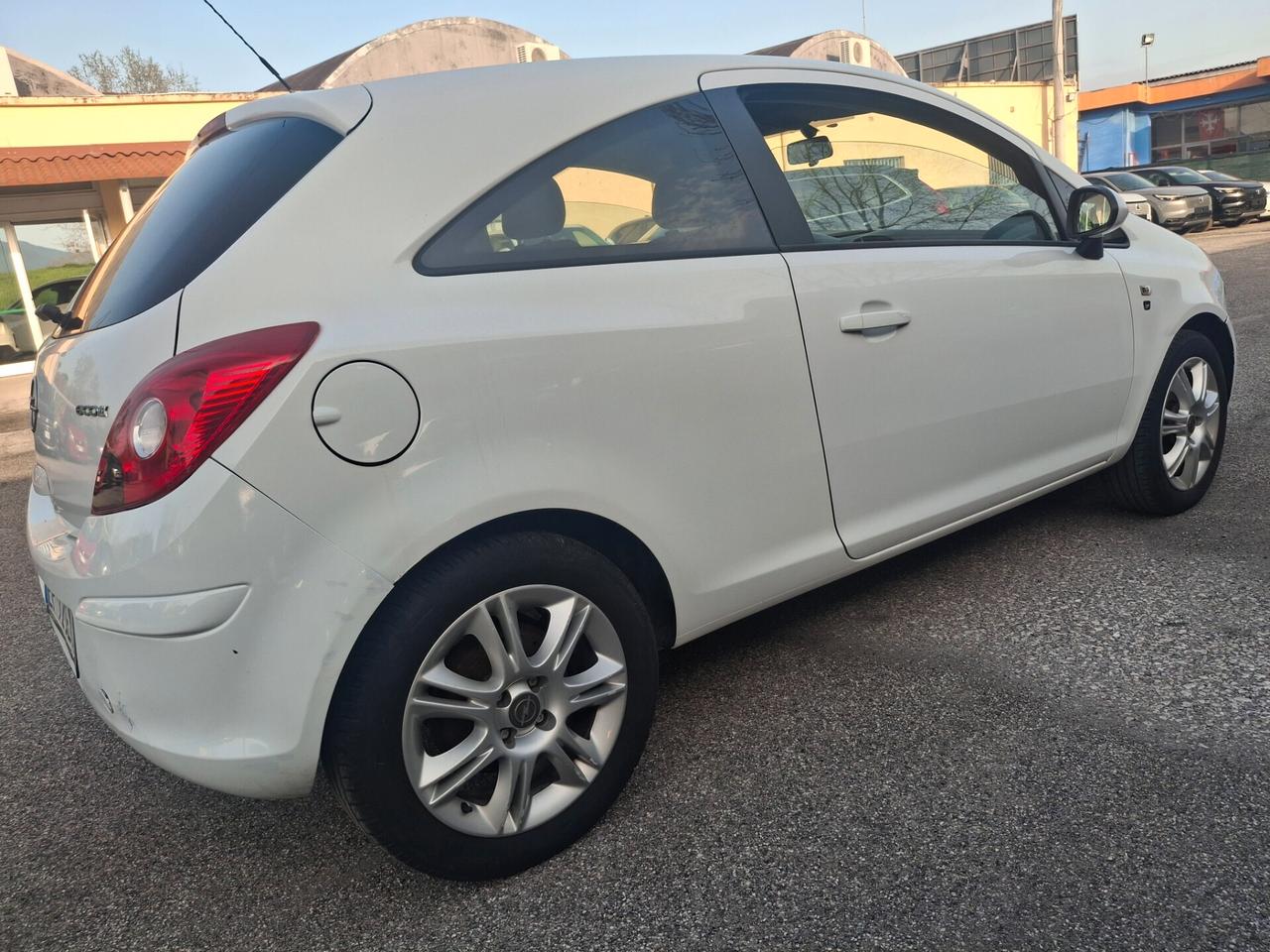 Opel Corsa 1.3 CDTI 75CV.-DIESEL-NEOPATENTATI-