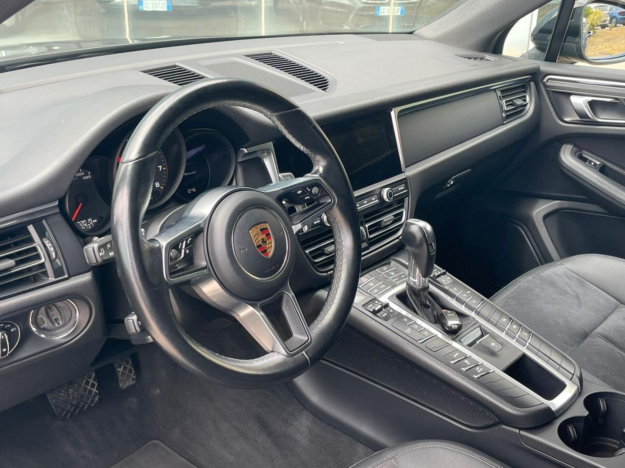 Porsche Macan 2.0 245cv pdk