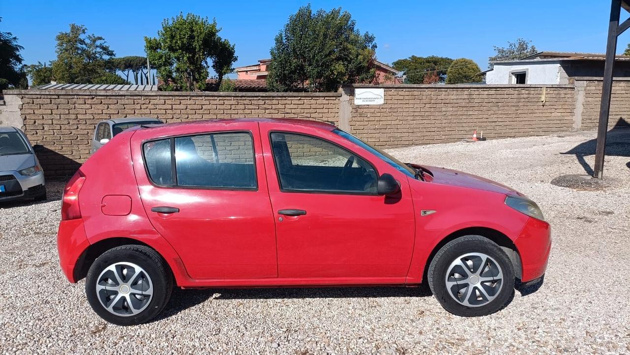 DACIA Sandero SI ZTL OK NEOPATENTATI G.P.L. SCADENZA 2030