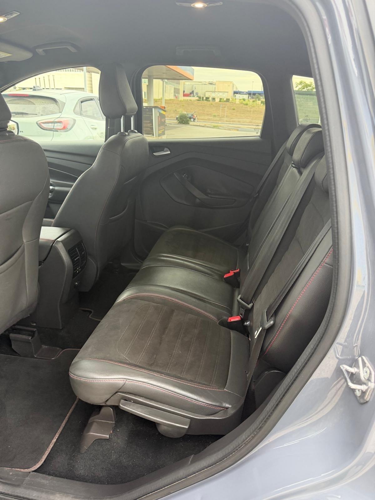 Ford Kuga 2.0 TDCI 120 CV S&S 2WD Powershift ST-Line