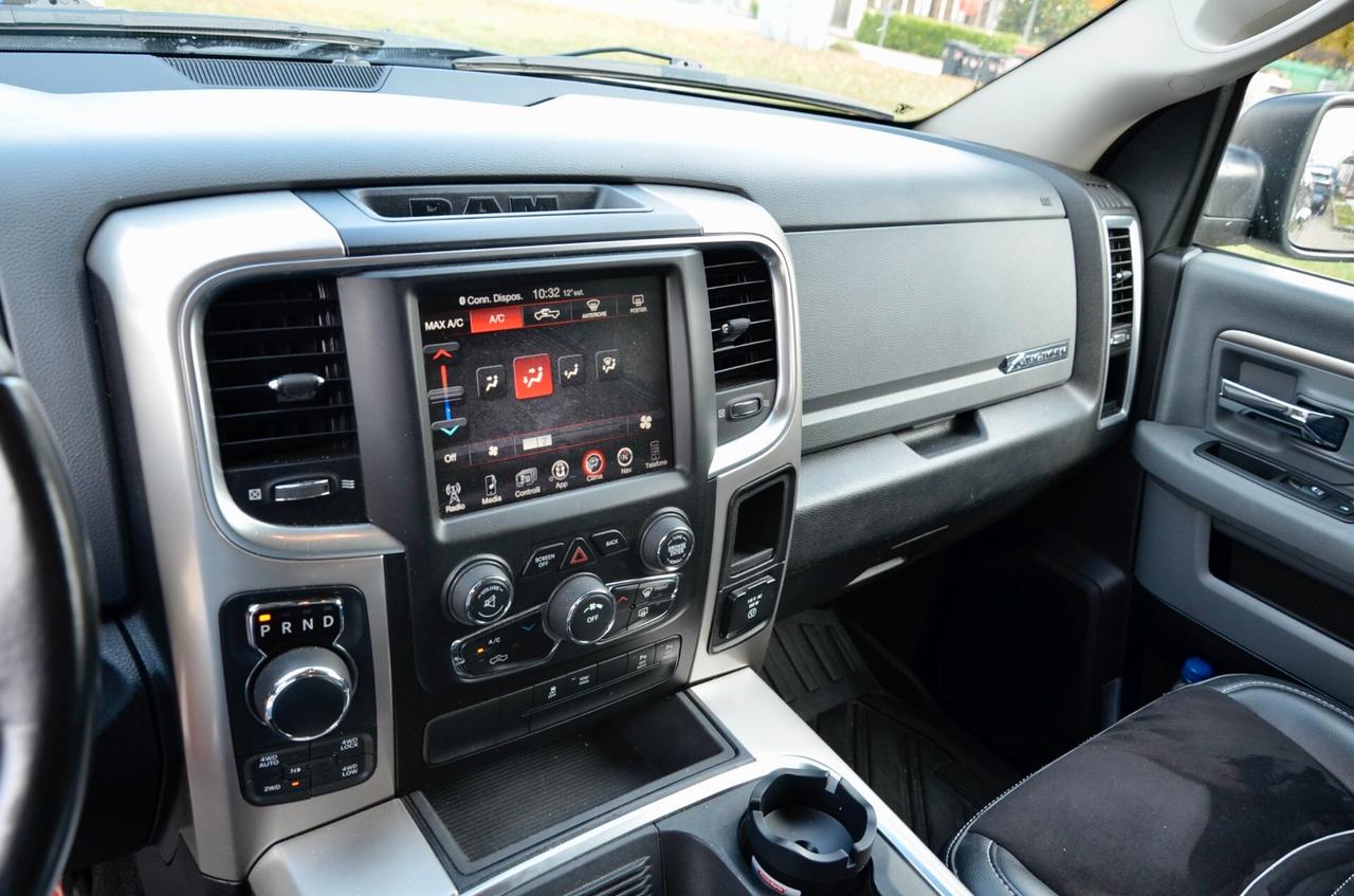 Dodge RAM 1500 5.7 V8 BIG HORN 401cv AT8