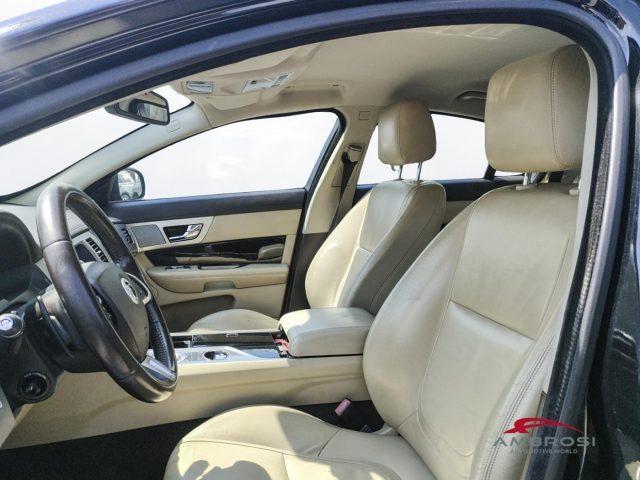 JAGUAR XF 2.2 D 190 CV - MOTORE ROTTO - PER OPERATORI DEL SE