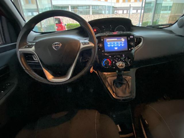LANCIA Ypsilon 1.0 FireFly 5 porte S&S Hybrid Ecochic Gold