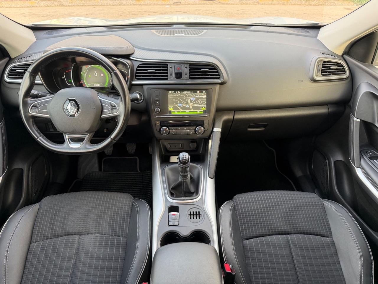 Renault Kadjar 1.5 dci 110 CV 2015 NAVIG retroc