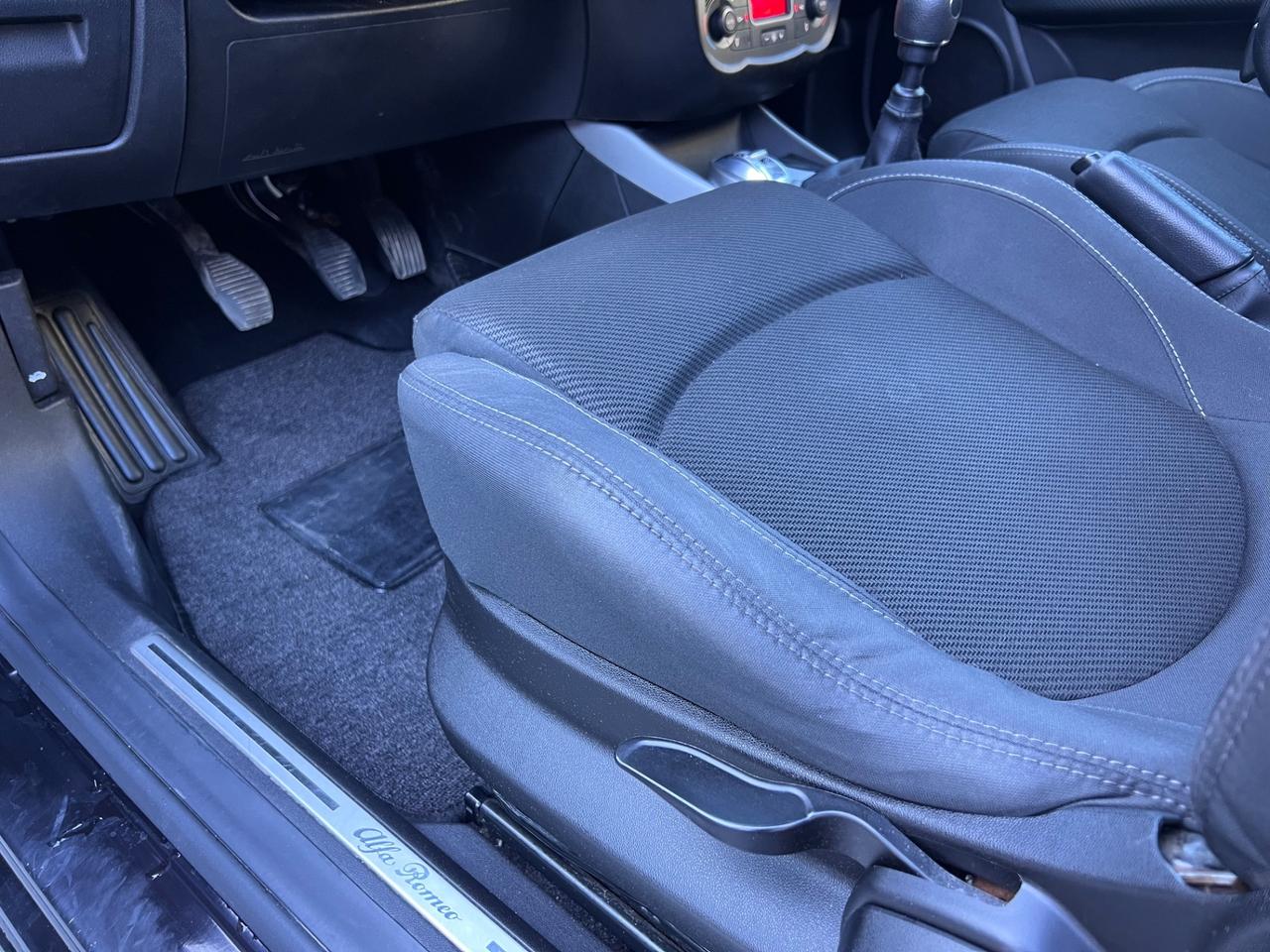 Alfa Romeo MiTo 1.4 105CV Distinctive Sport Pack Meccanica Perfetta Unicoprop.