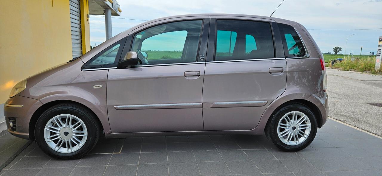 Lancia MUSA 1.4 Argento Ecochic GPL