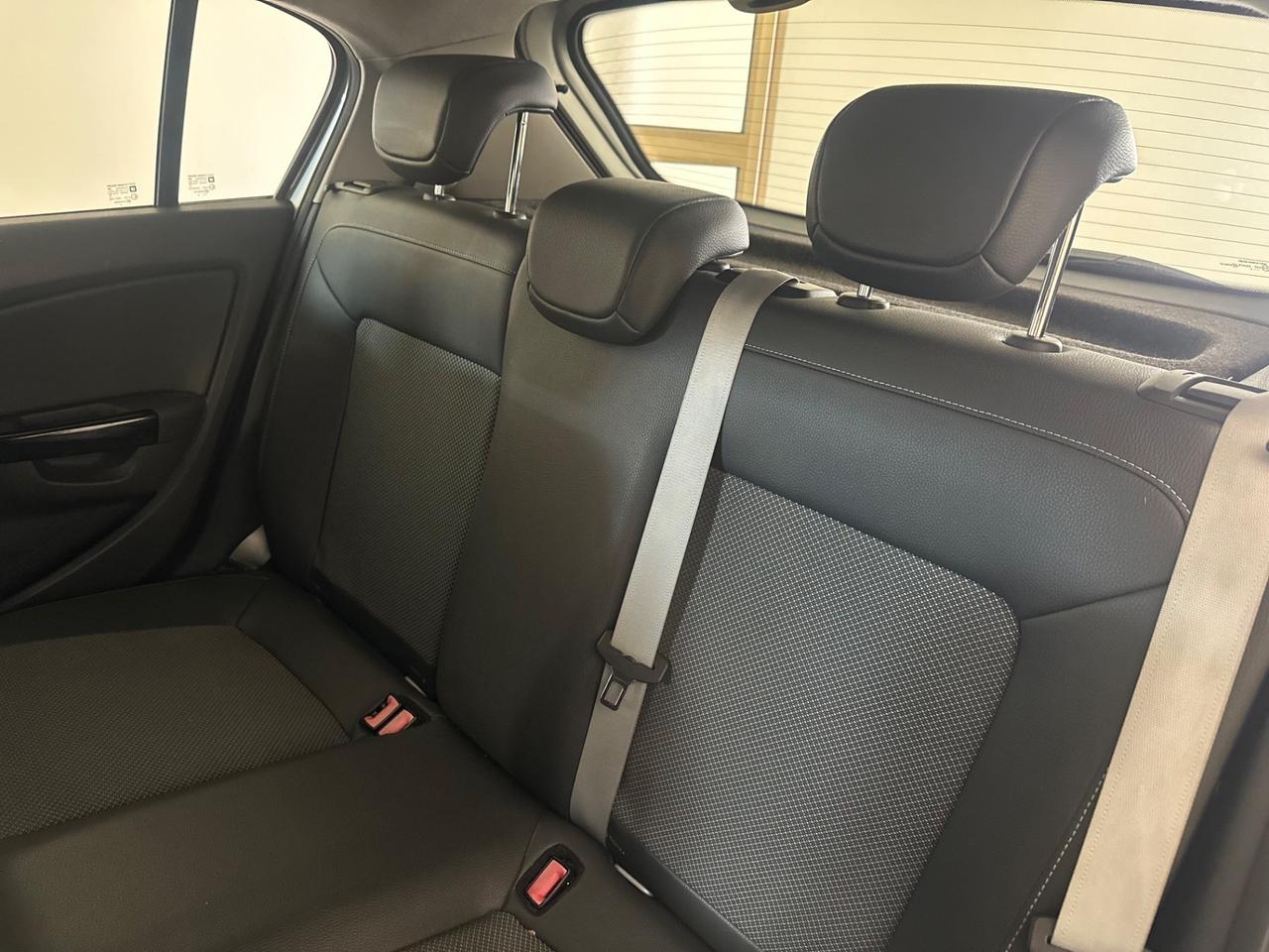 Opel Corsa 1.2 5 porte Cosmo NEOPATENTATI