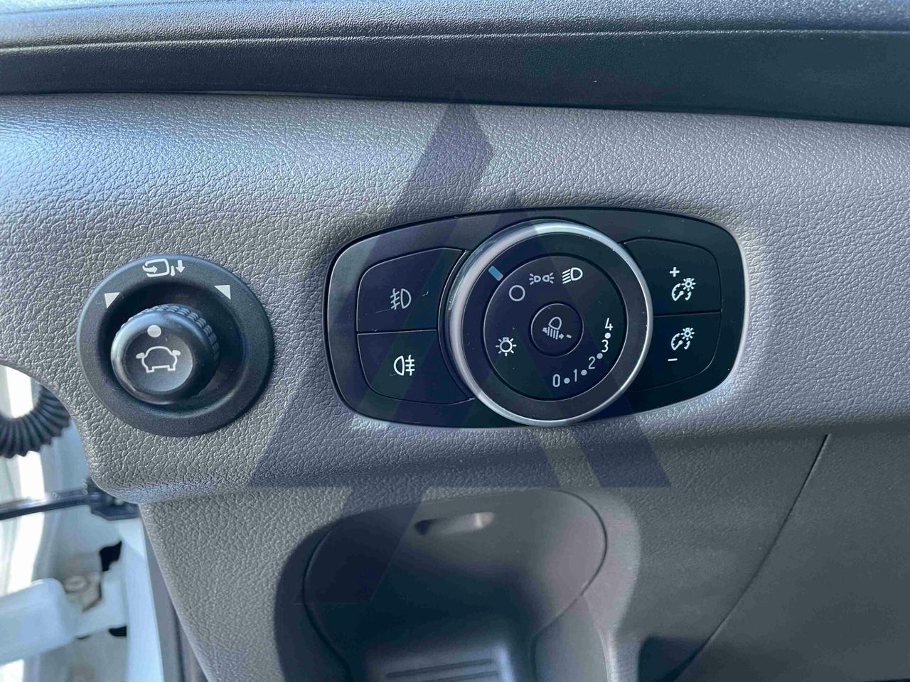 Ford Transit 350 tr.post.2.0 tdci MHEV 130cv trend L2H2 E6.2