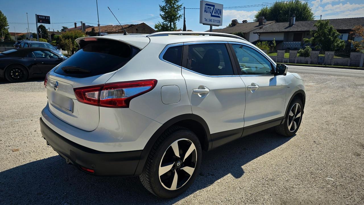 Nissan Qashqai 1.2 DIG-T N-Connecta - PERFETTA