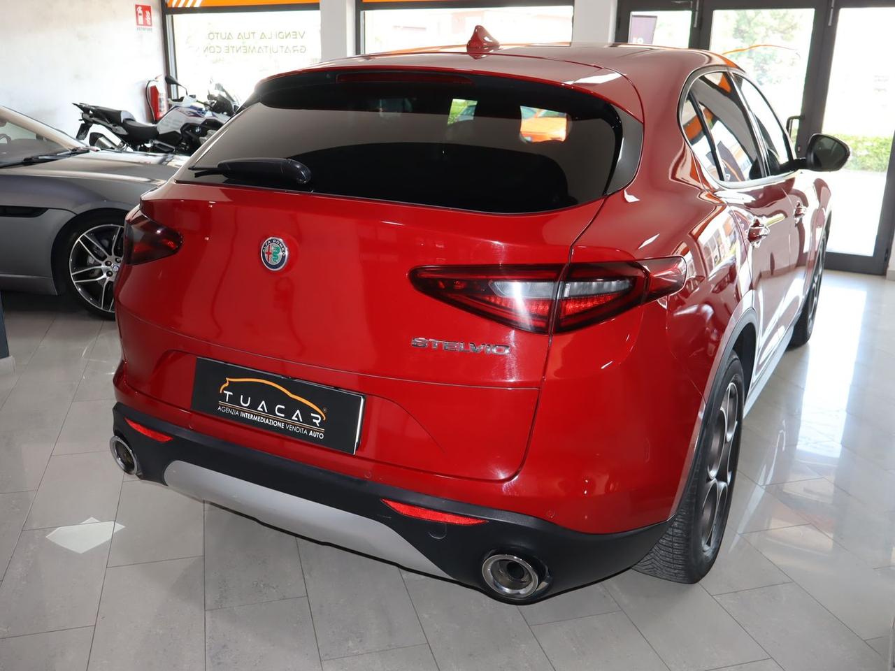 Alfa Romeo Stelvio Executive 2.2 #11355