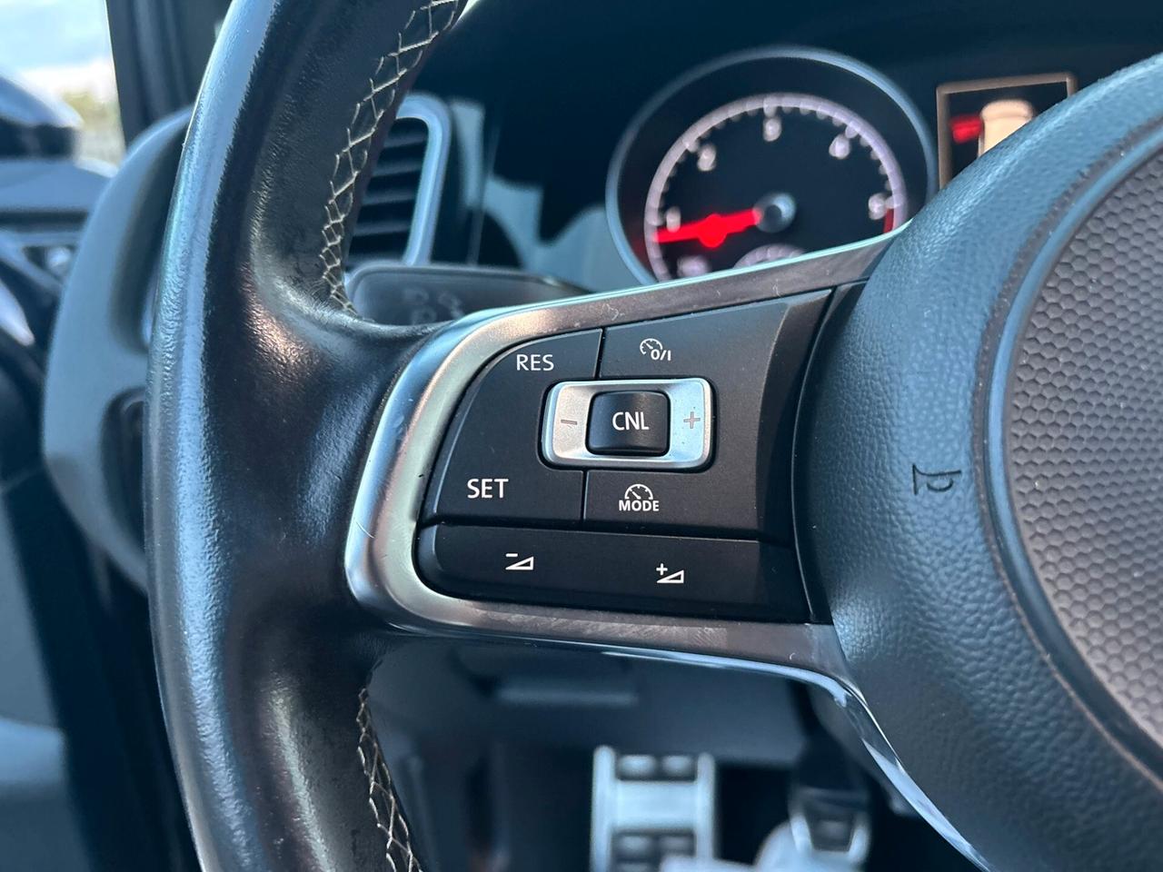 Volkswagen Golf 1.6 TDI 115cv R line - 2017