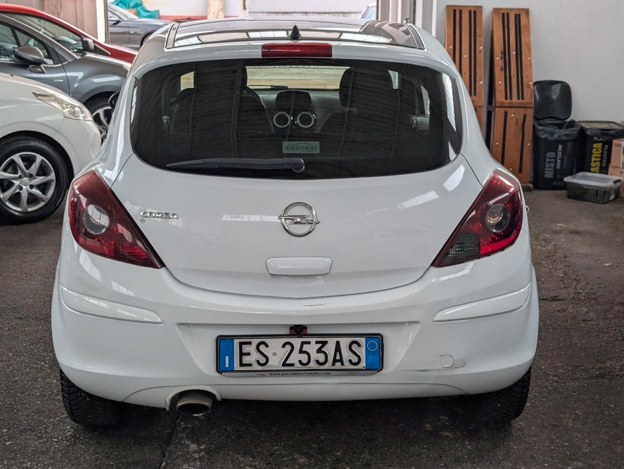Opel Corsa 1.2 85CV 3 porte GPL-TECH b-color