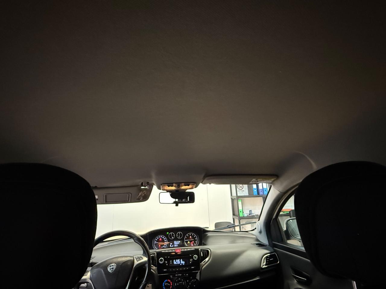 Lancia Ypsilon 0.9 TwinAir 85 CV 5 porte Metano Ecochic Gold