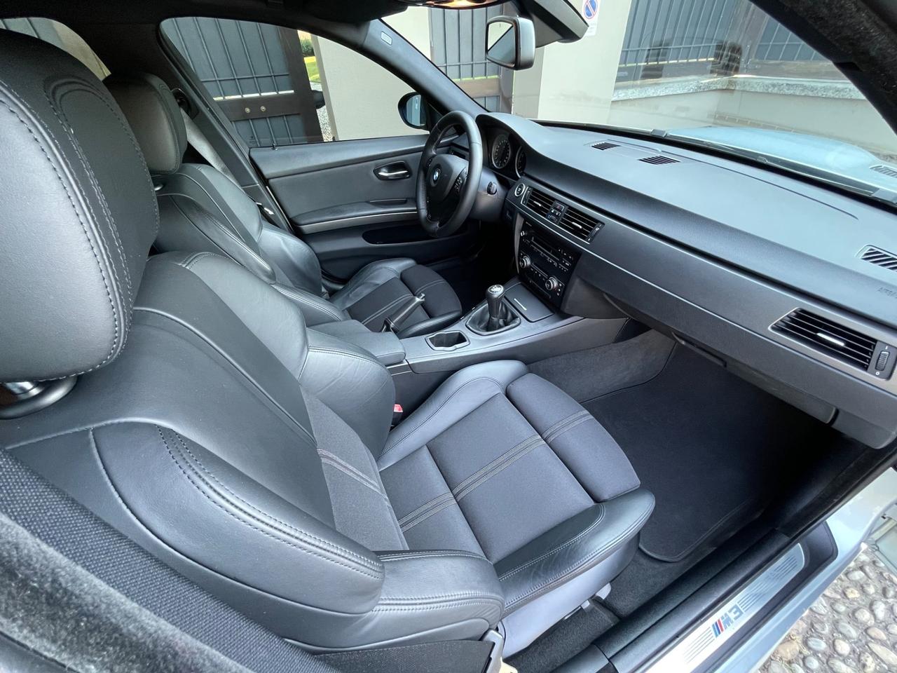 Bmw M3 e90 V8 *MANUALE*