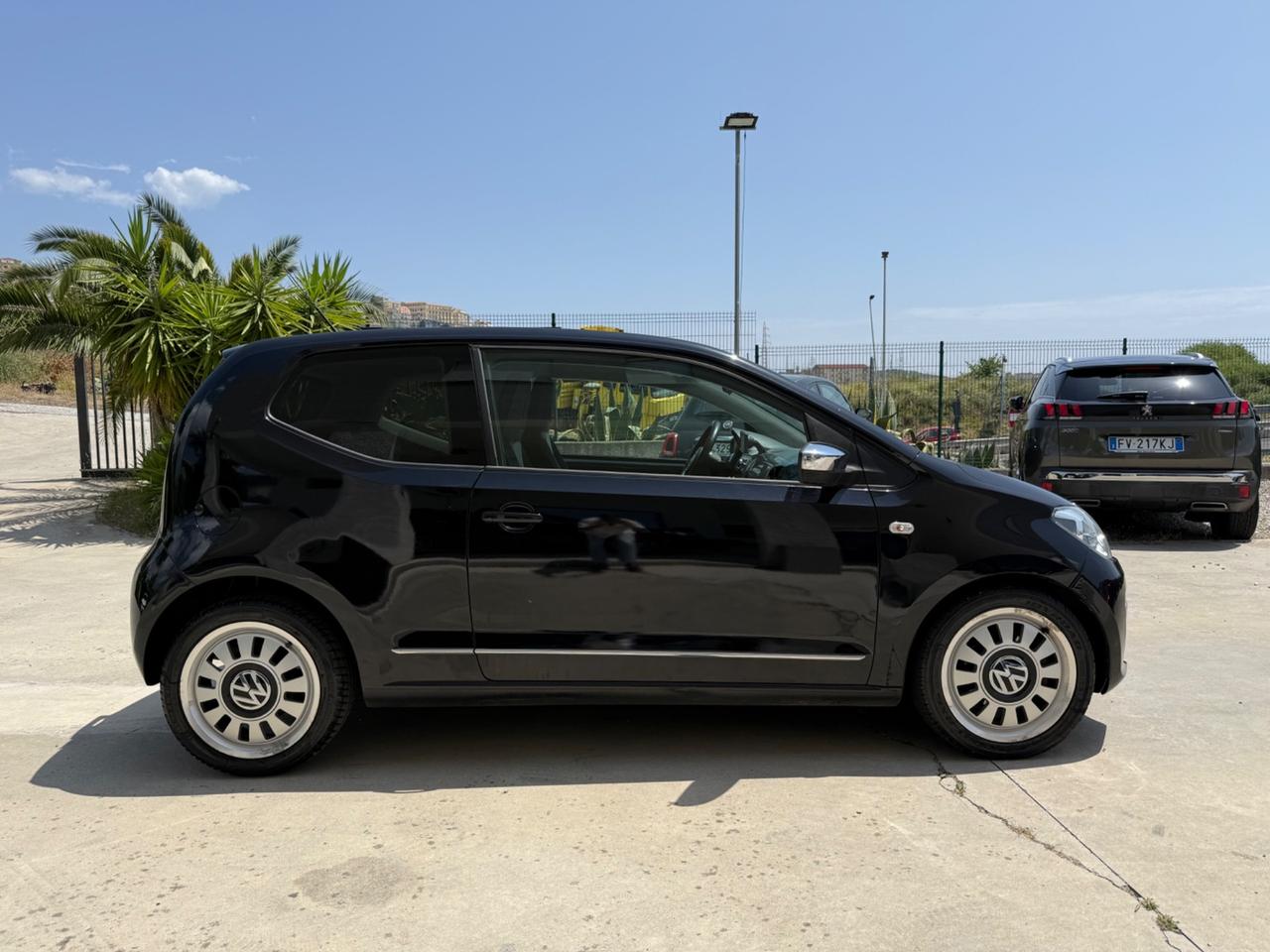 Volkswagen up! 1.0 75 CV 3p. high up!