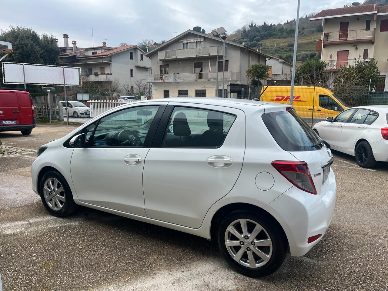 Toyota Yaris 1.0 5 porte