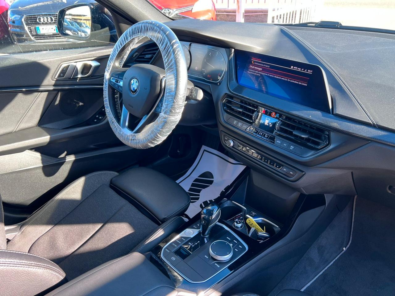 Bmw 118 118d 5p. Msport