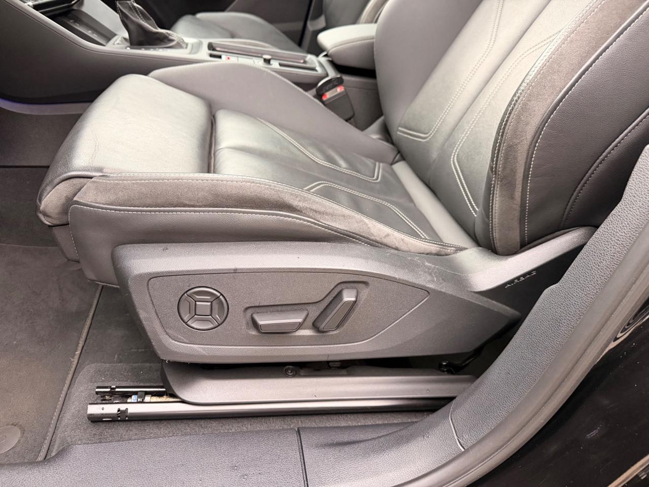 Audi Q3 SPB 45 TFSI e S tronic S Line Tetto Pan Plagin