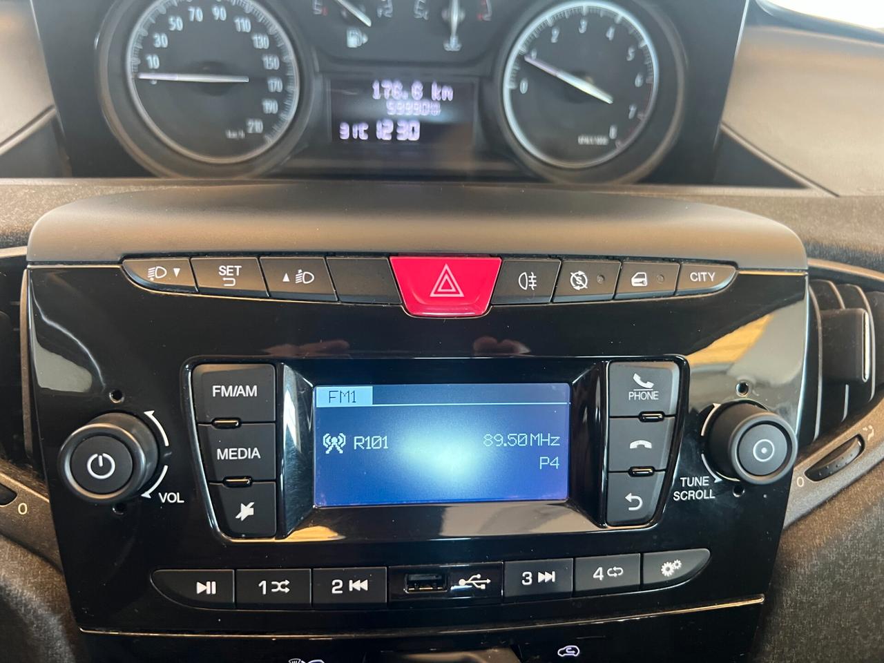 Lancia Ypsilon 1.2 69 CV 5 porte Elefantino Blu ok neopatentati km 59.990