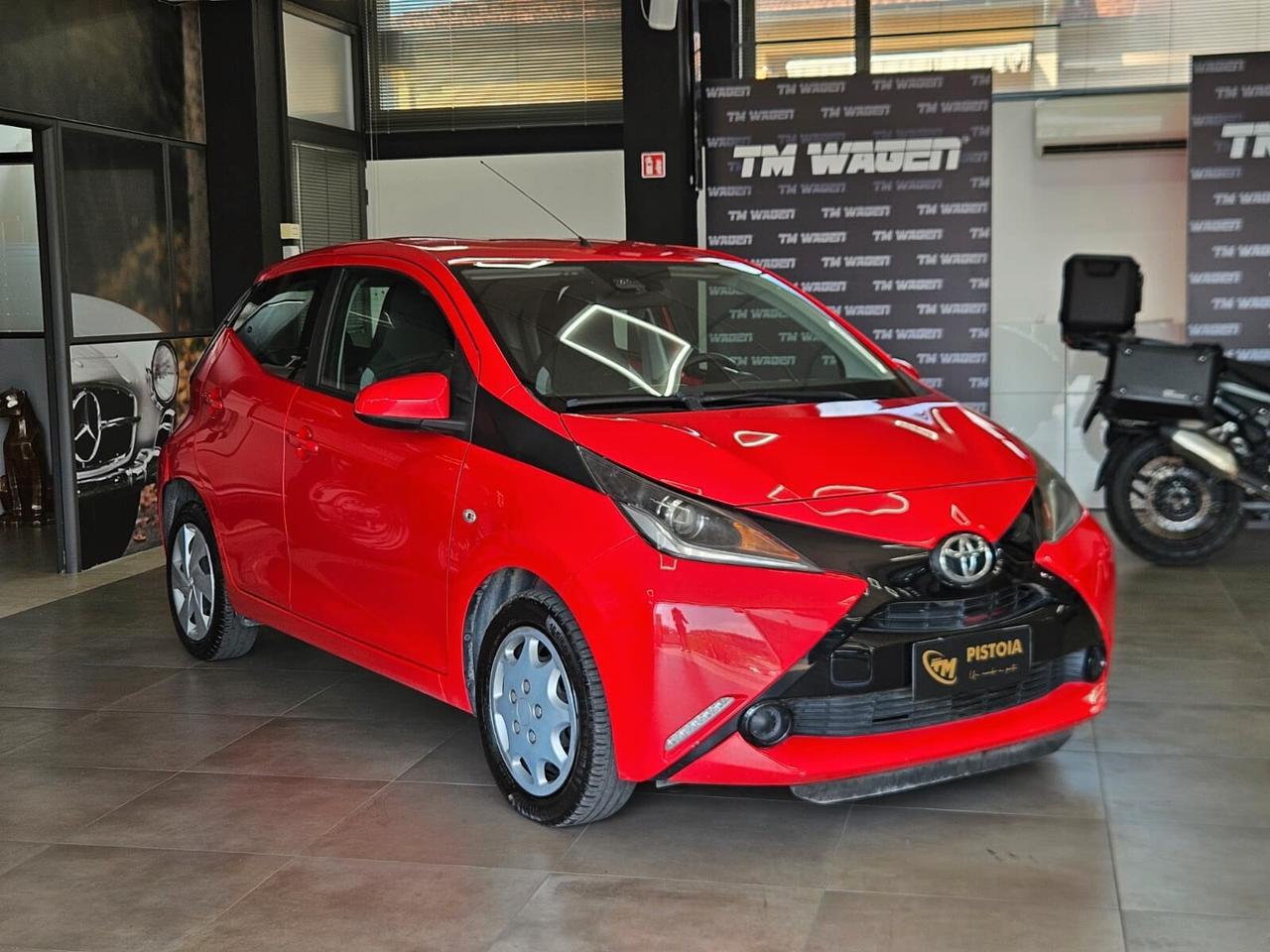 TOYOTA Aygo 1.0h 69 CV - NEOPATENTATI