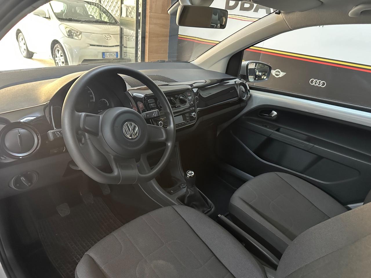 Volkswagen up! 1.0 3p. take