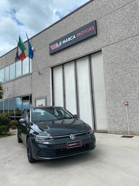 Volkswagen Golf VIII 1.0 eTSI EVO DSG Life 11CV