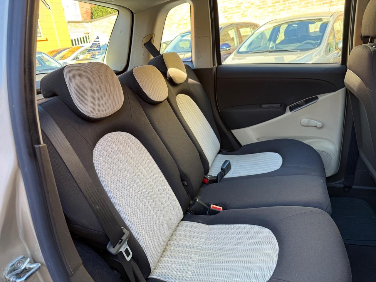 Lancia MUSA 1.4 16V Platino Plus GPL