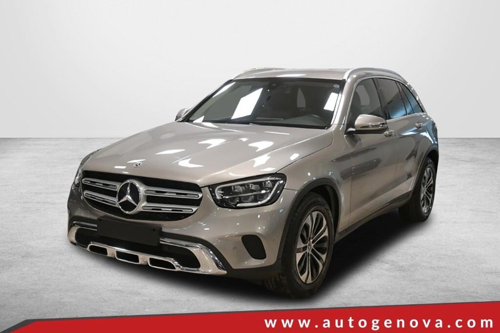 MERCEDES-BENZ GLC 200D 4MATIC 163CV AUTOMATIC BUSINESS SOLUTION ( FARI LED - PELLE - COCKPIT - NAVI PREMIUM - PARK ASSIST - TELECAMERA POST. - CERCHI 18 )
