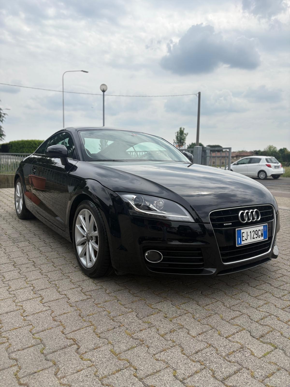 Audi TT Coupé 2.0 TDI quattro Advanced plus