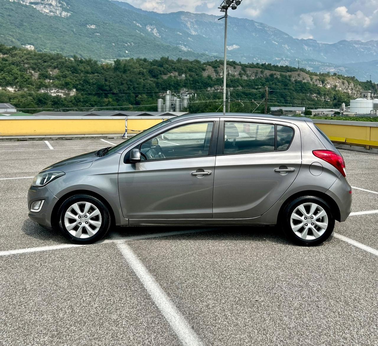 Hyundai i20 1.2 5p. Sound Edition Neopatentati