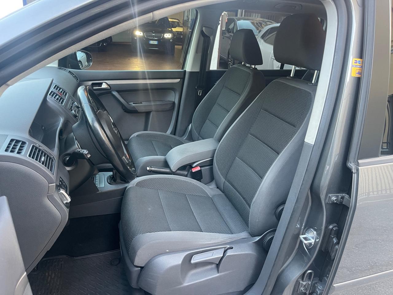Volkswagen Touran 1.6 TDI DPF Comfortline BMT