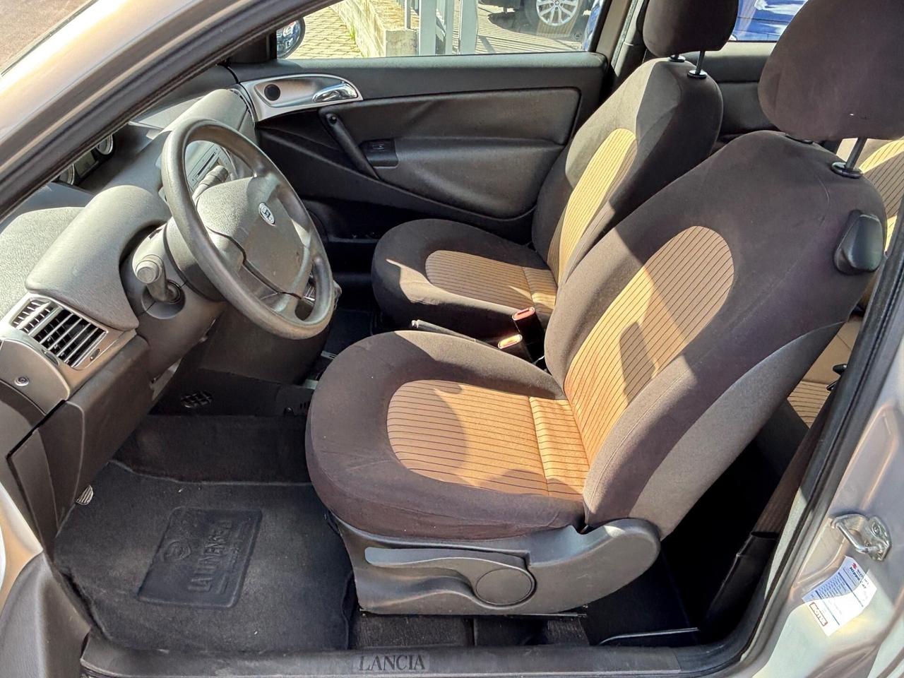 Lancia Ypsilon 1.2 Argento