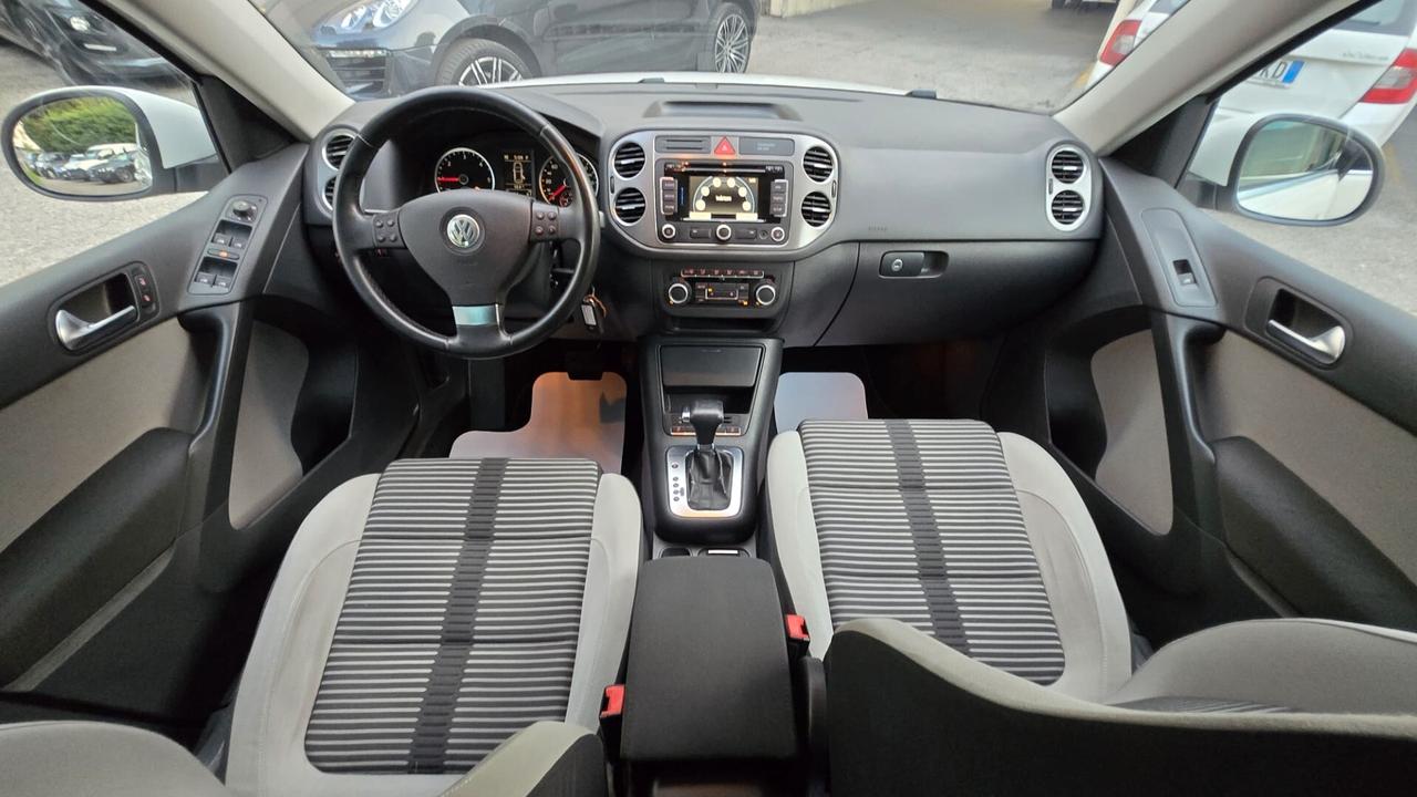 Volkswagen Tiguan 2.0 TDI DPF 4MOTION DSG Sport &