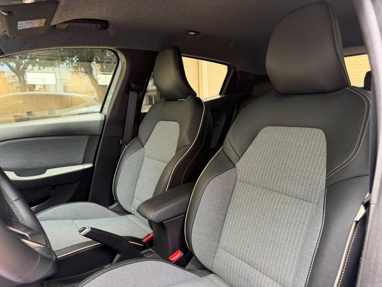 Renault Clio ECO-G 100 CV 5 porte Techno