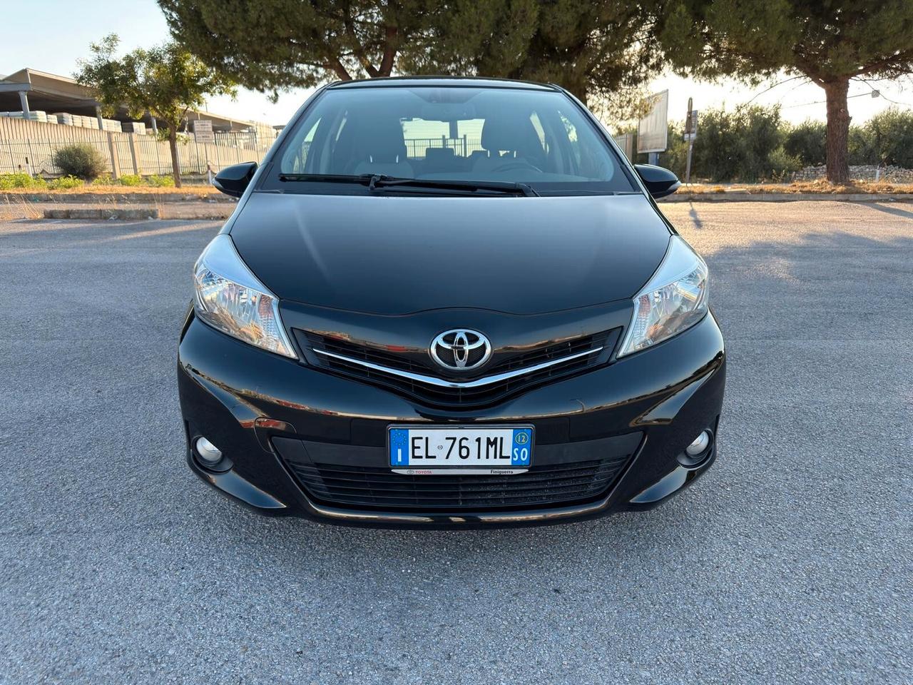 Toyota Yaris 1.4 D-4D 5 porte Lounge