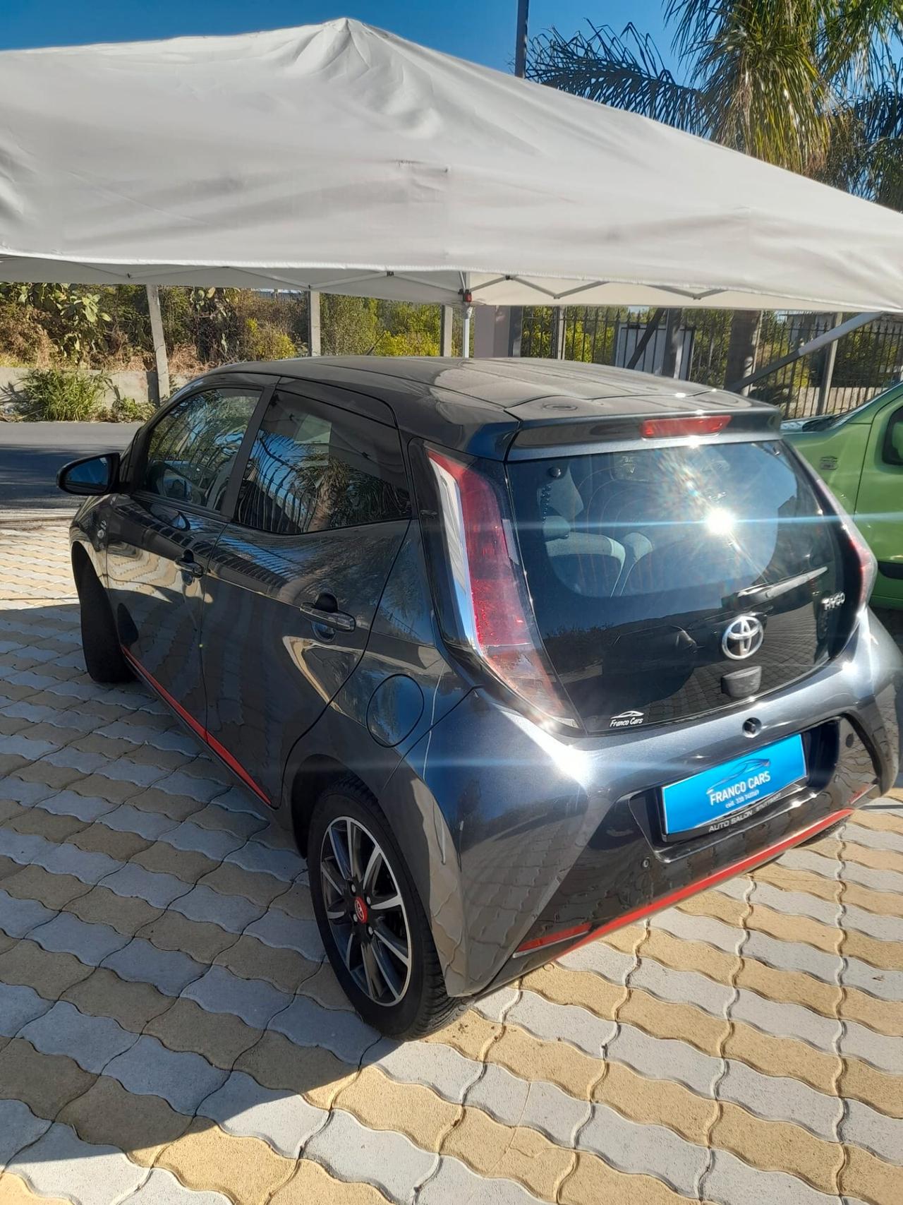 Toyota Aygo 1.0 12V VVT-i 5 porte Active Connect