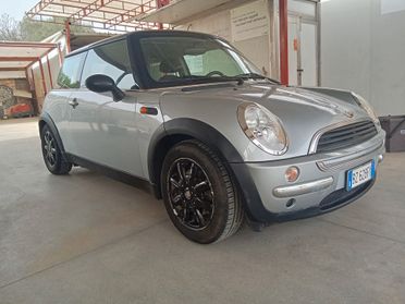 Mini Mini 1.6 16V One. G.P.l