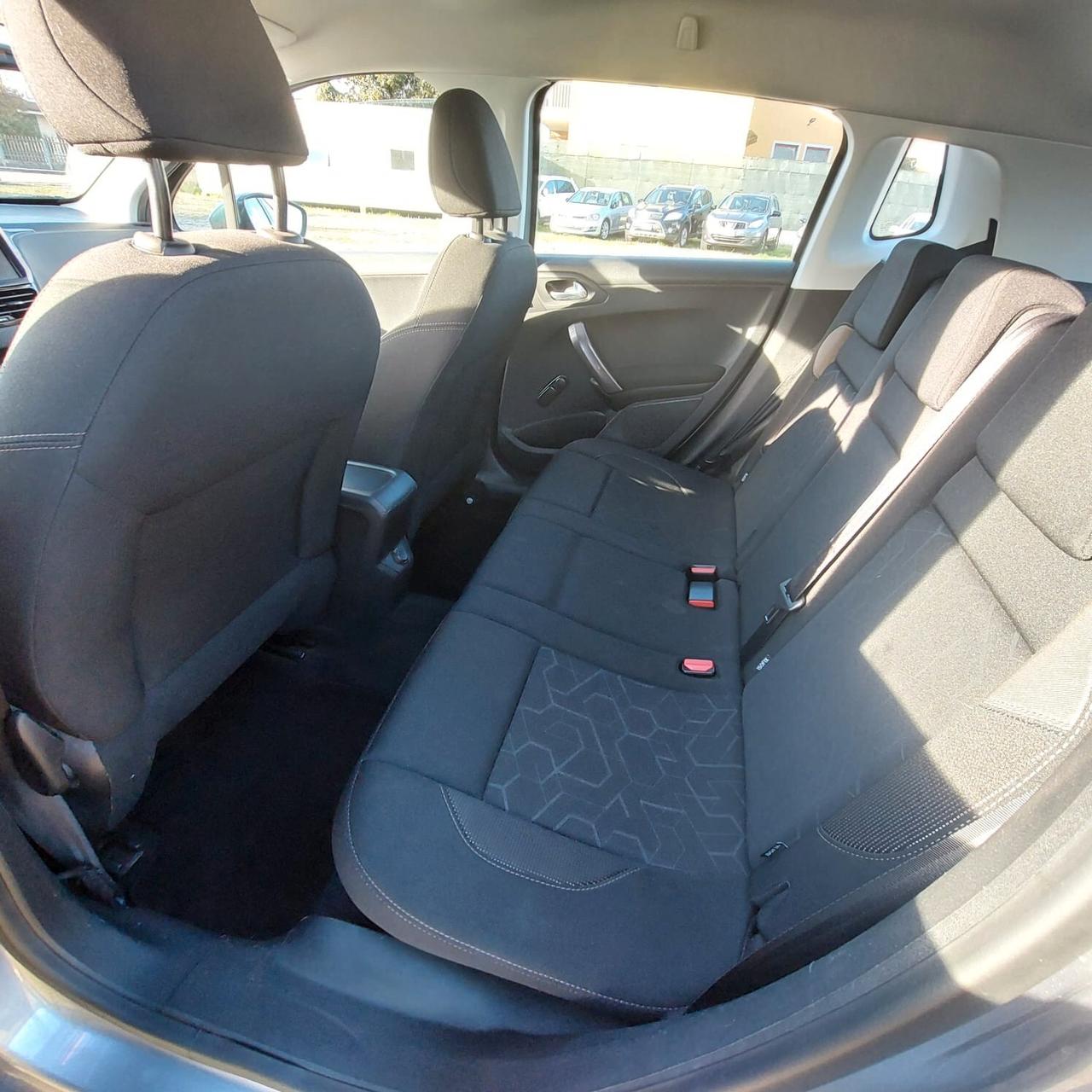 Peugeot 2008 PureTech 82 Active