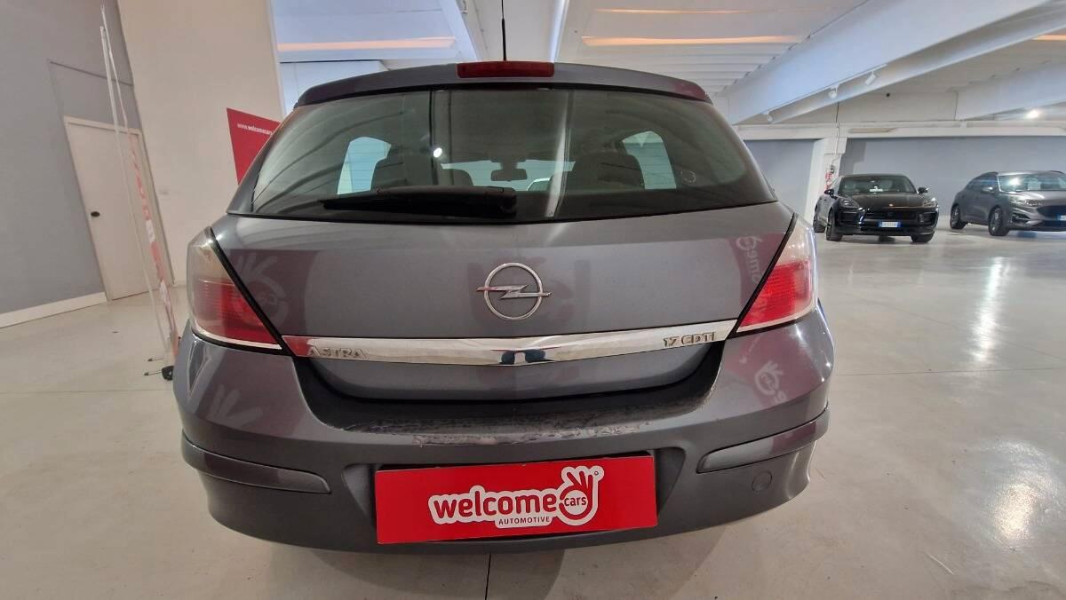 Opel Astra 1.7 cdti Cosmo 5p