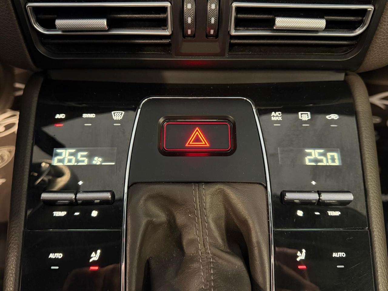 PORSCHE MACAN S 3.0 D 258CV PDK TETTO PELLE CAM ANNO 2015