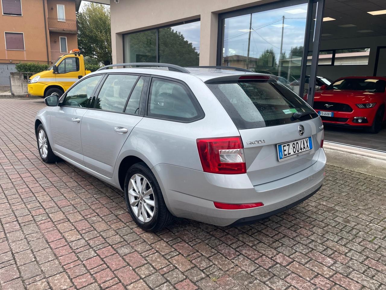 Skoda Octavia 1.6 TDI CR 105 CV Wagon Ambition