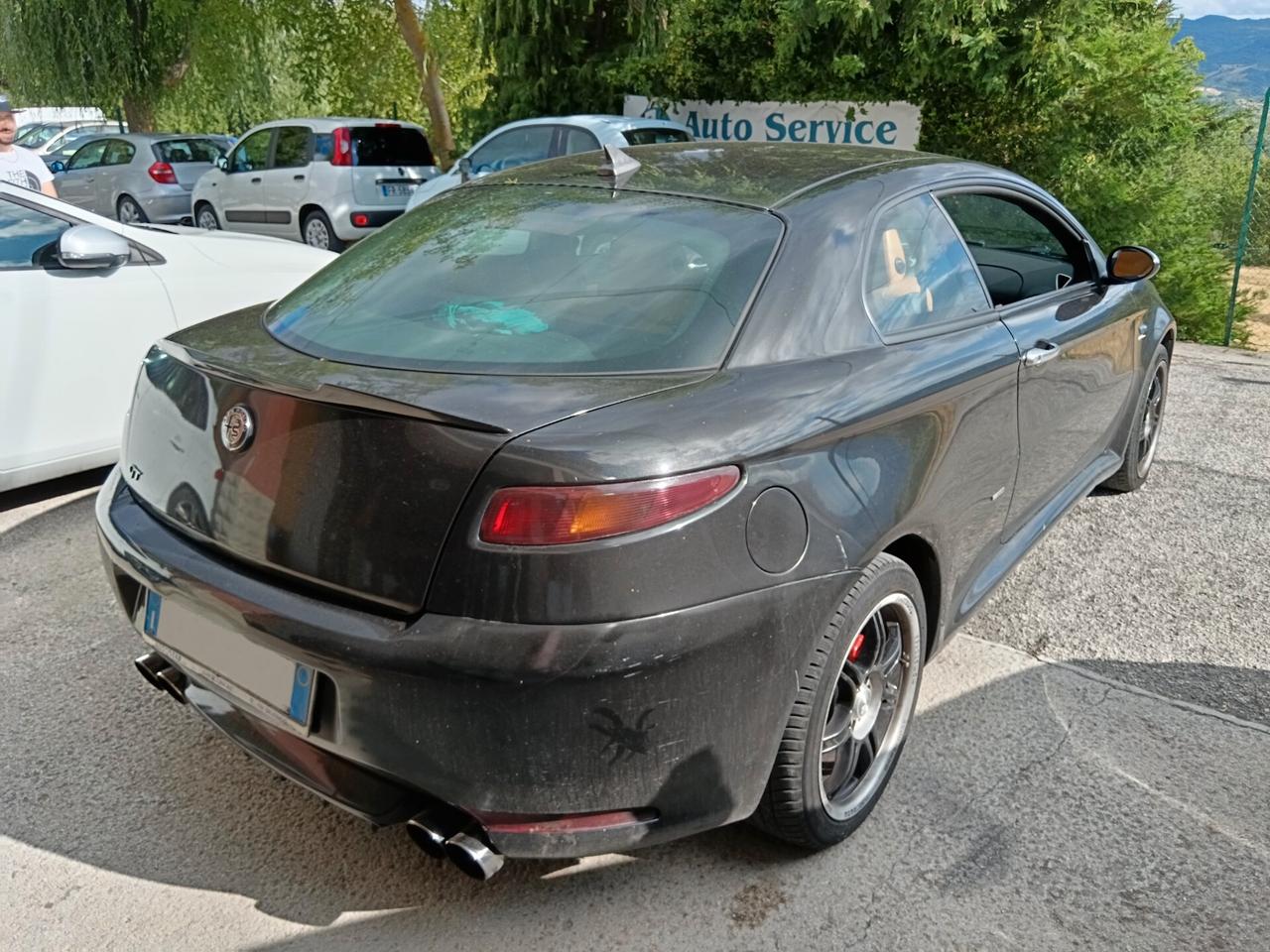 Alfa Romeo GT 1.9 MJT 150CV DISTINCTIVE