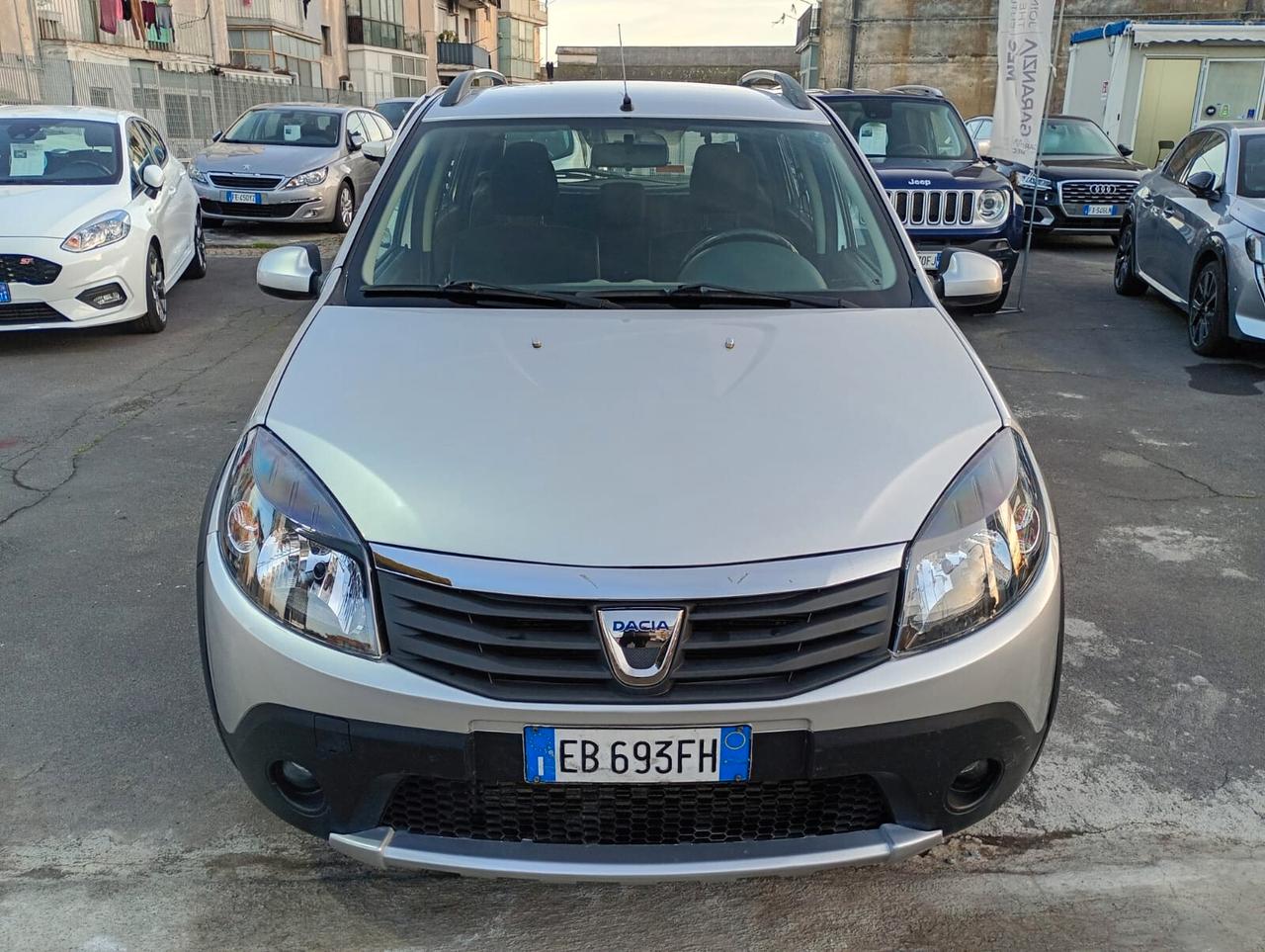 DACIA SANDERO 1.5 DIESEL 144.000 KM UNICOPROPRIETARIO 2010