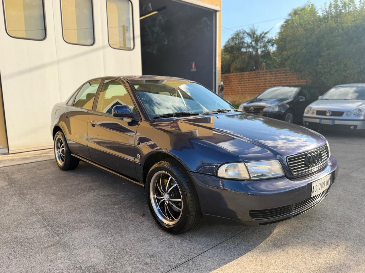 Audi A4 1.8 cat